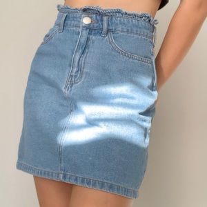 ruched lettuce trim waist denim skirt